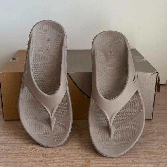 OOFOS OOlala Tan Recovery Slides - SZ Men 5- Women 7 - Picture 7 of 10